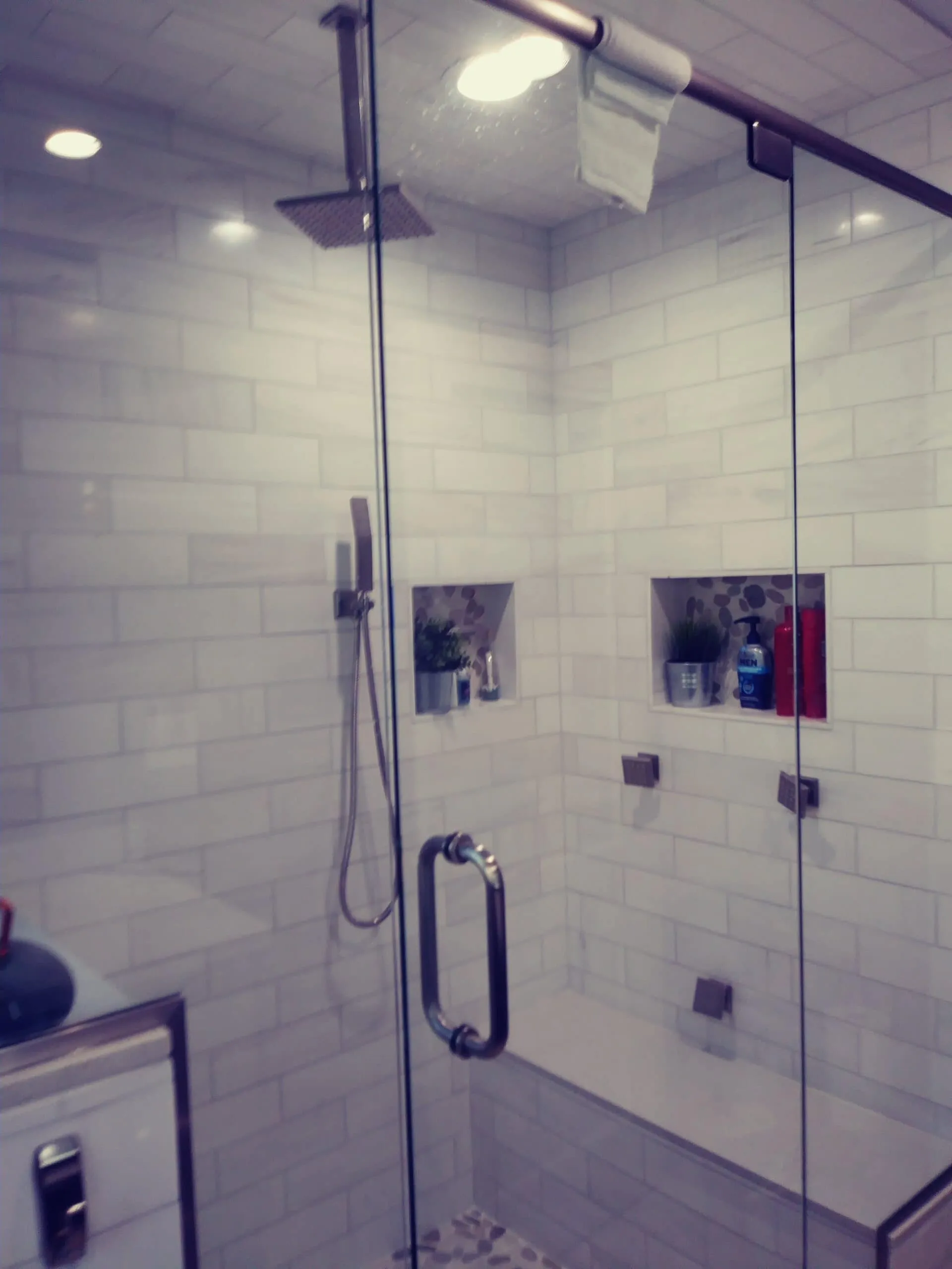 Bathroom remodel by JT Moderna