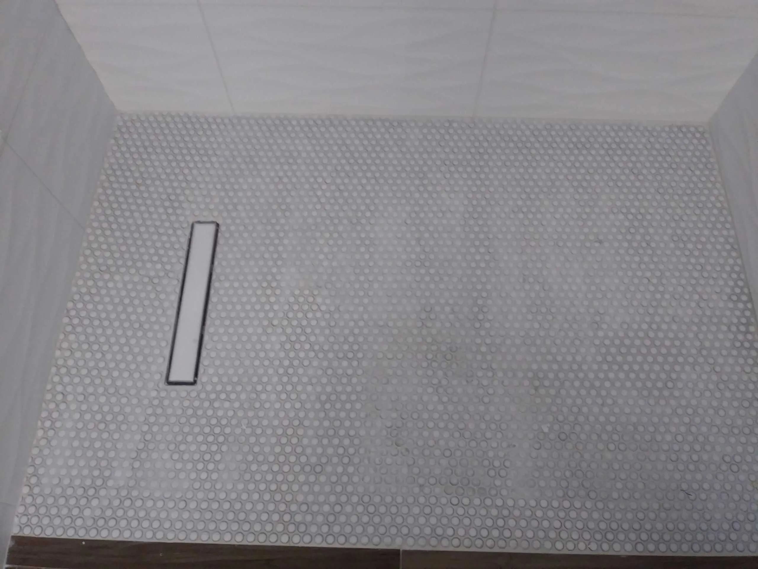 Bathroom and shower remodel by JT Moderna