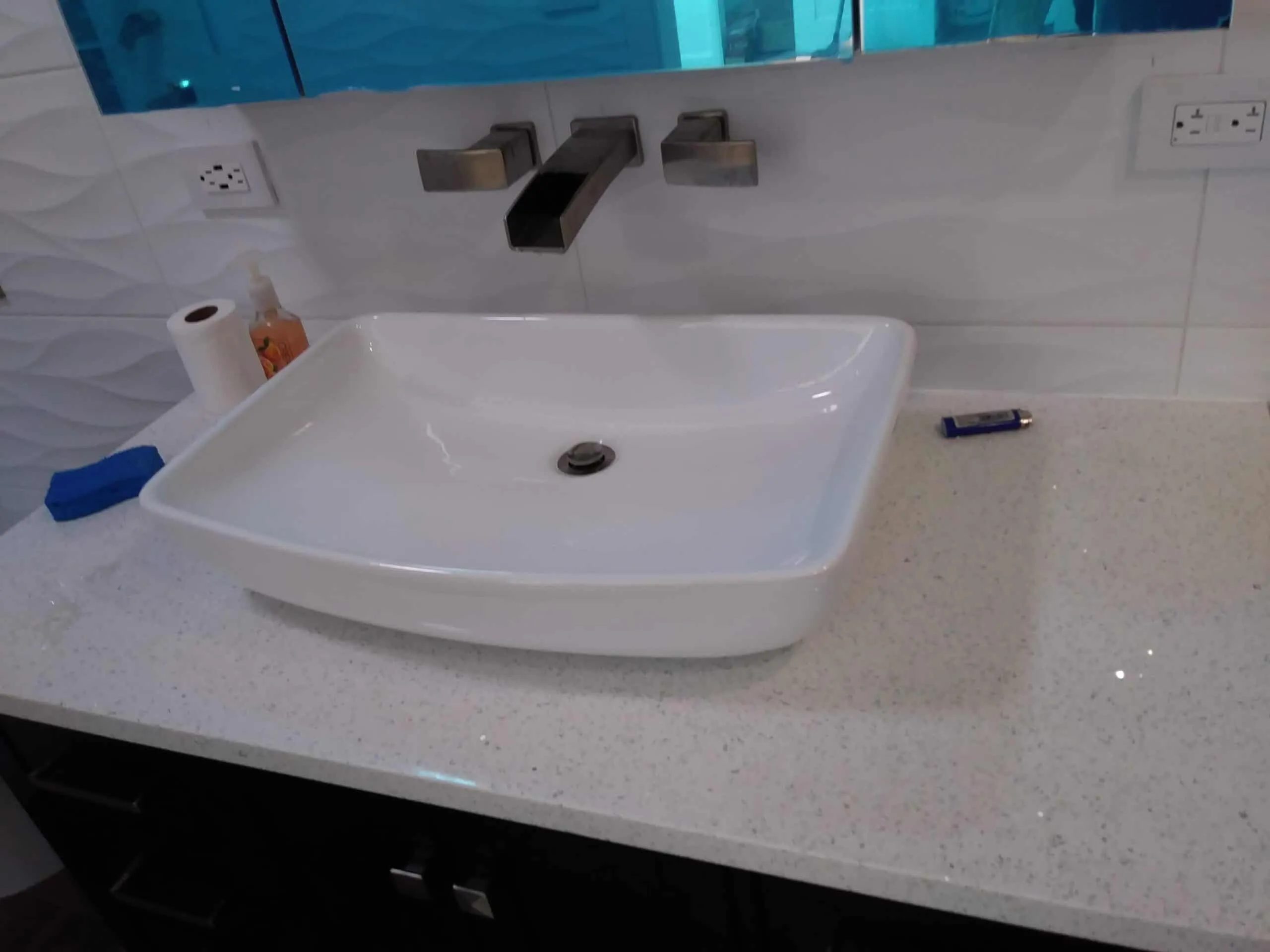 Bathroom sink remodels by JT Moderna