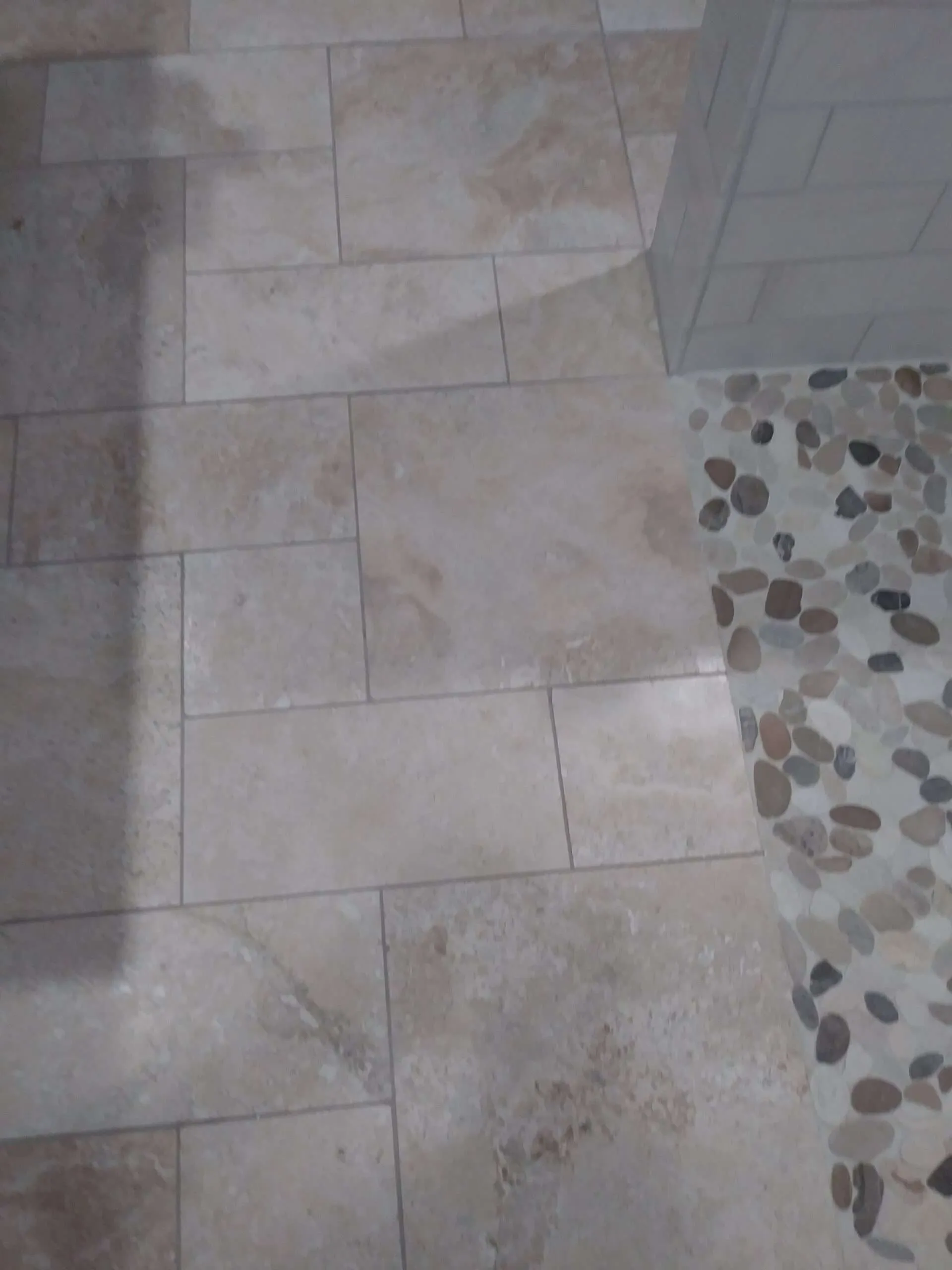 Bathroom tiles remodel by JT Moderna
